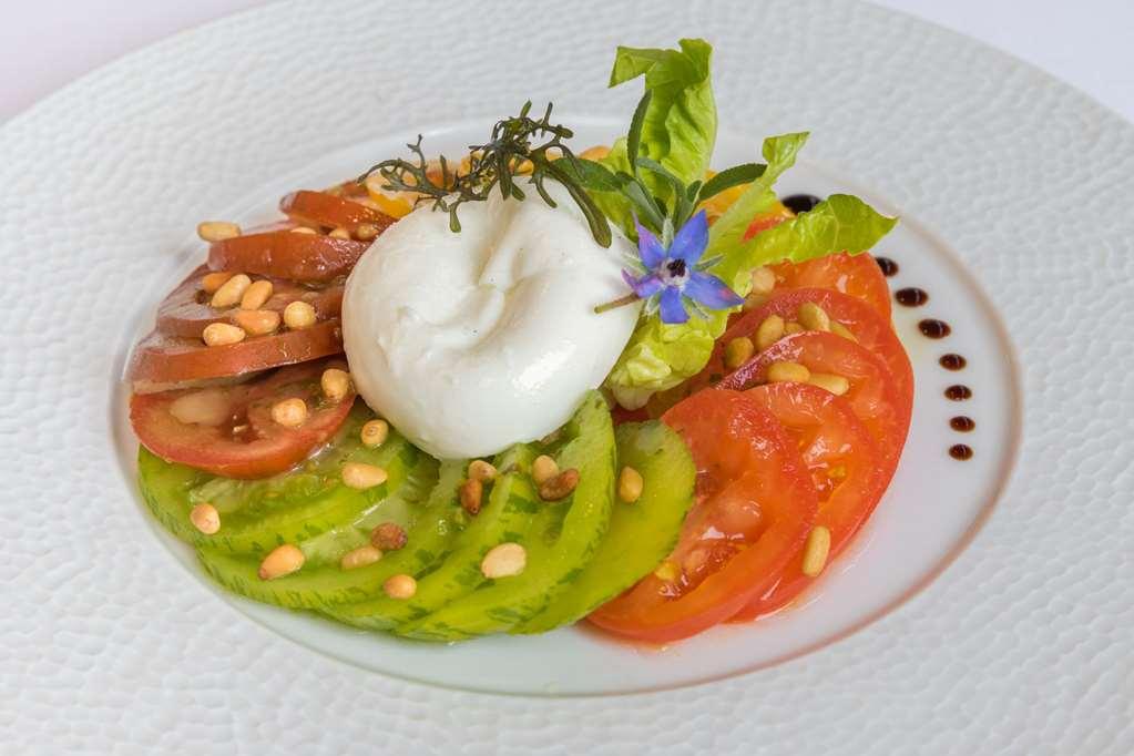 Brit Hotel Le Cygne Saint-Hilaire-du-Harcouët 레스토랑 사진