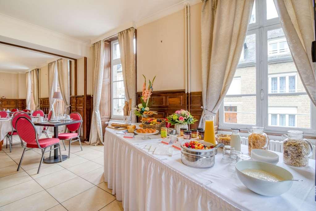 Brit Hotel Le Cygne Saint-Hilaire-du-Harcouët 레스토랑 사진