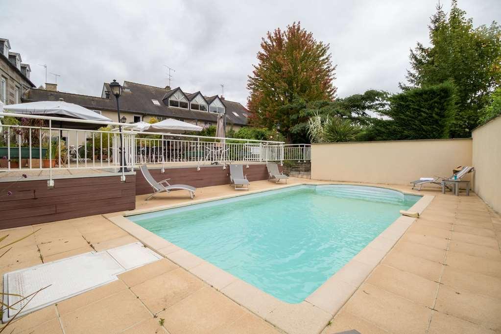 Brit Hotel Le Cygne Saint-Hilaire-du-Harcouët 시설 사진