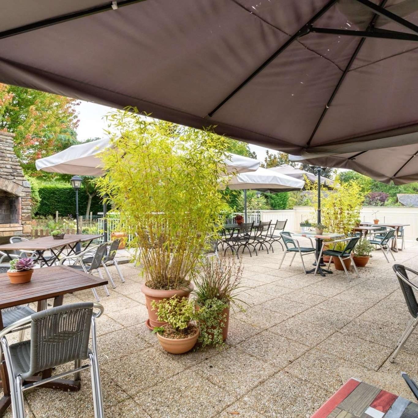 Brit Hotel Le Cygne Saint-Hilaire-du-Harcouët 외부 사진